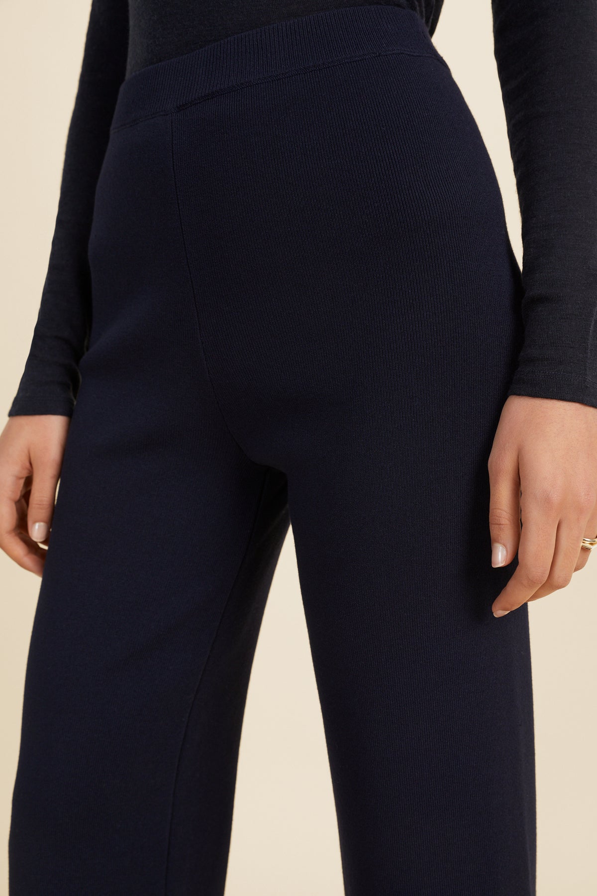 Crepe Knit Pant
