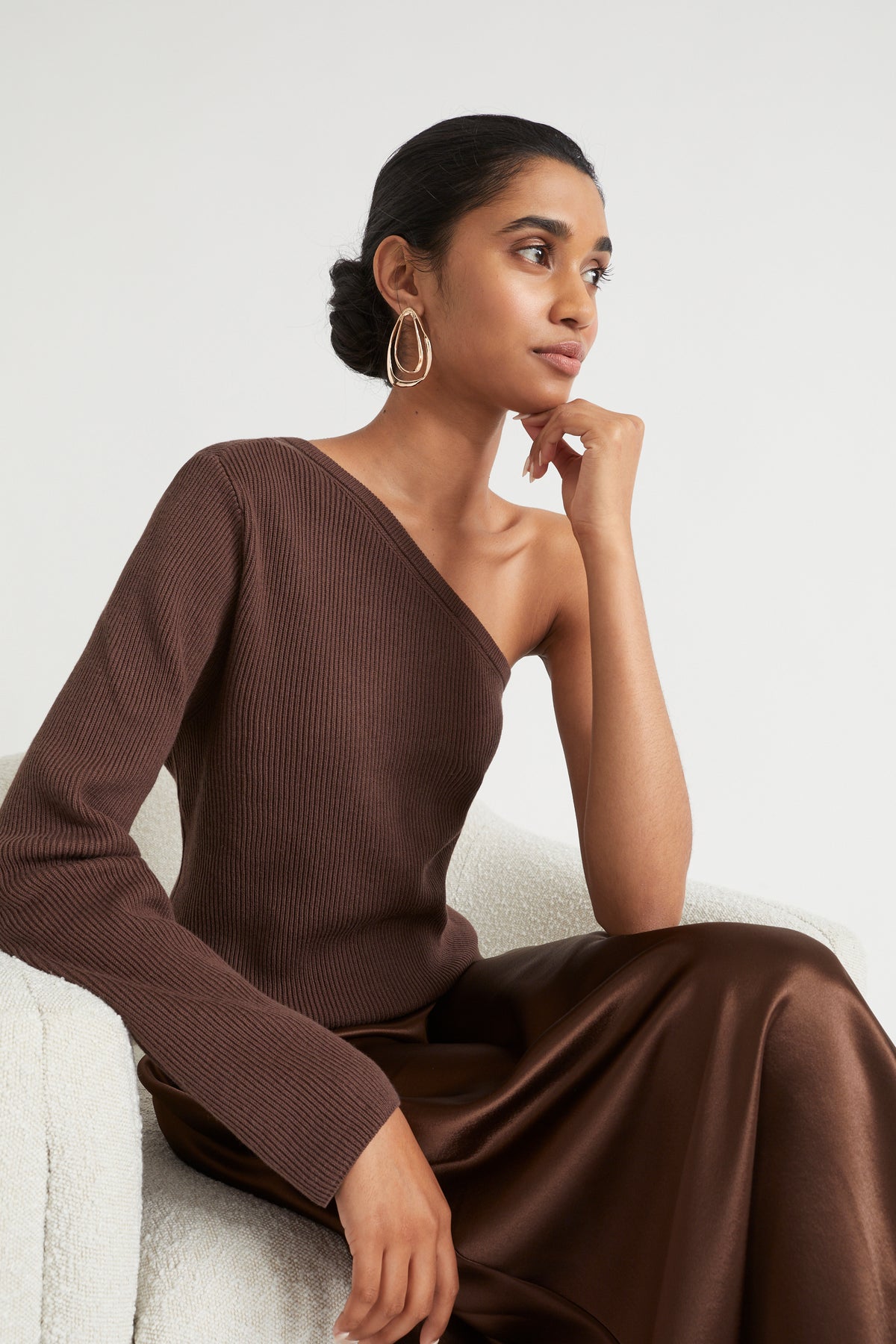 One Shoulder Knit