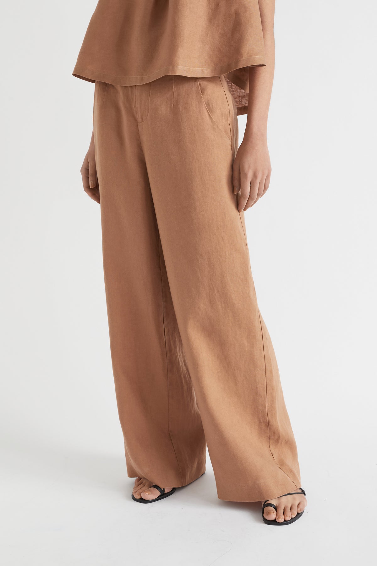 Core Linen Waisted Pant