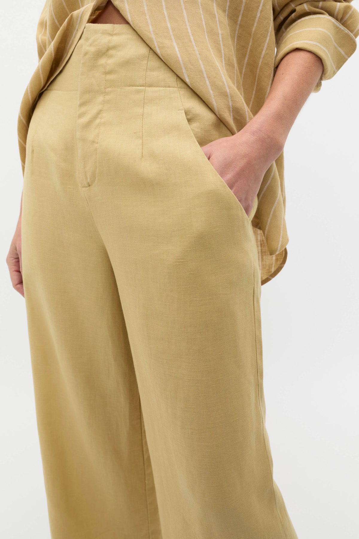 Core Linen Waisted Pant