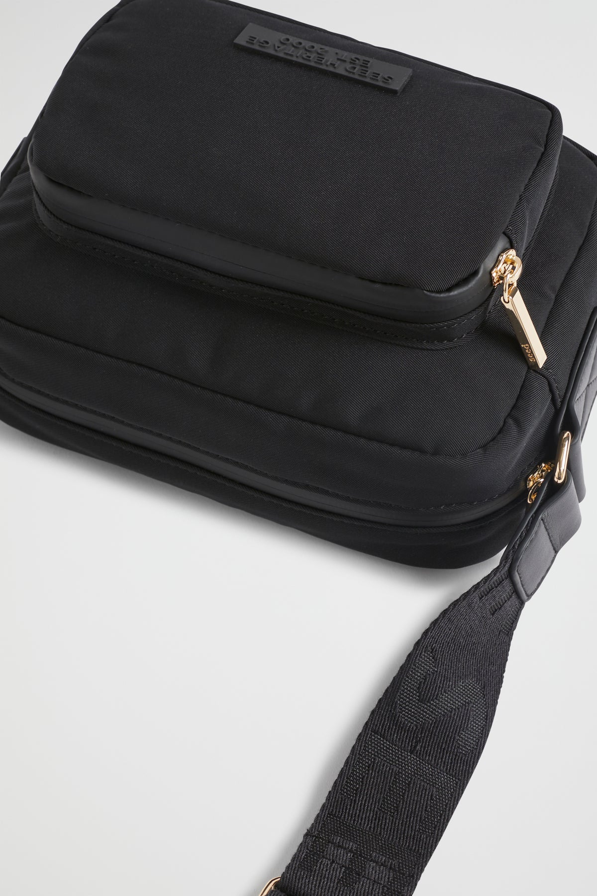 Heritage Logo Camera Bag