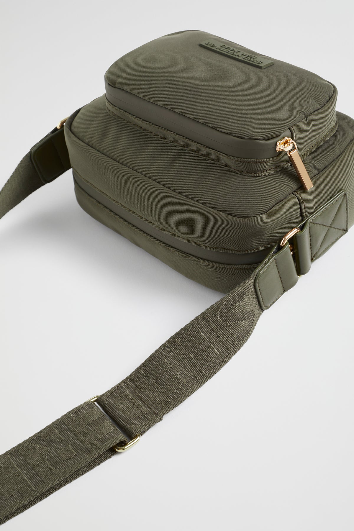 Heritage Logo Camera Bag
