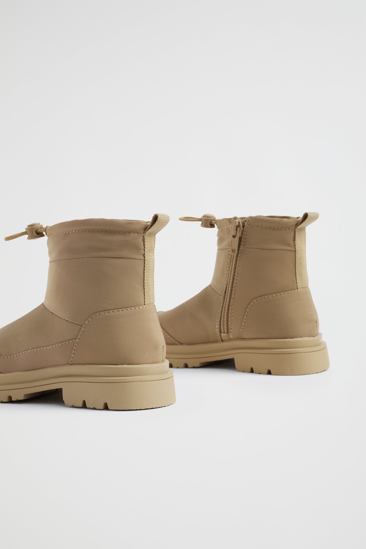 Nylon Winter Boot