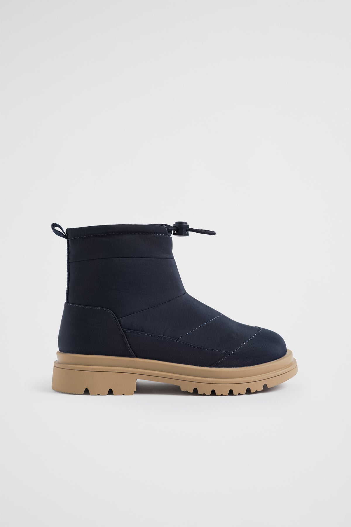 Nylon Winter Boot