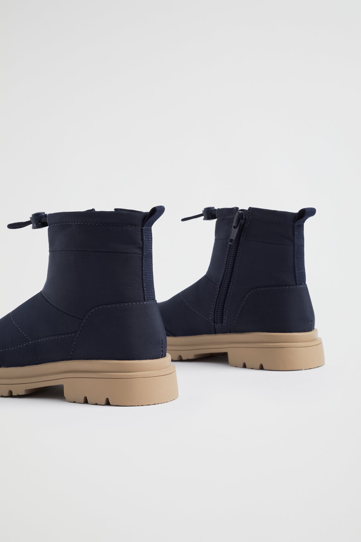 Nylon Winter Boot