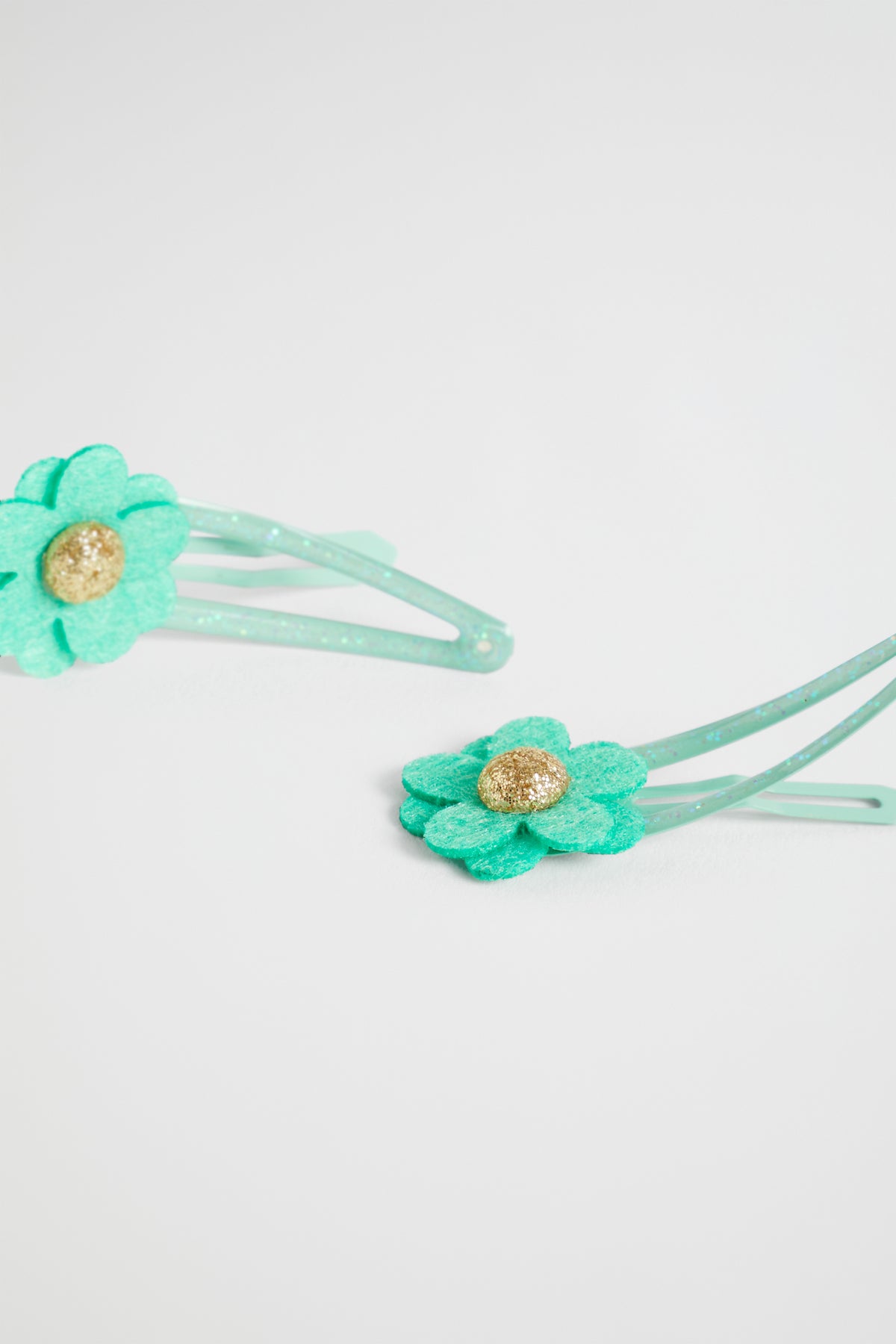 Felt Daisy Snaps