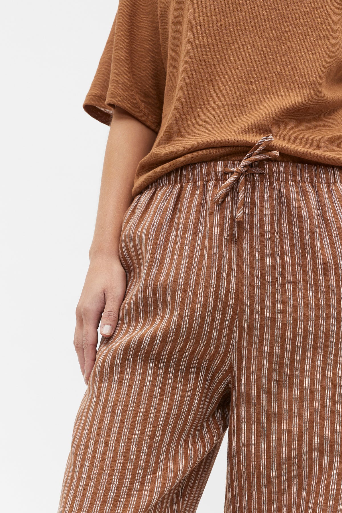Core Linen Wide Leg Tie Pant