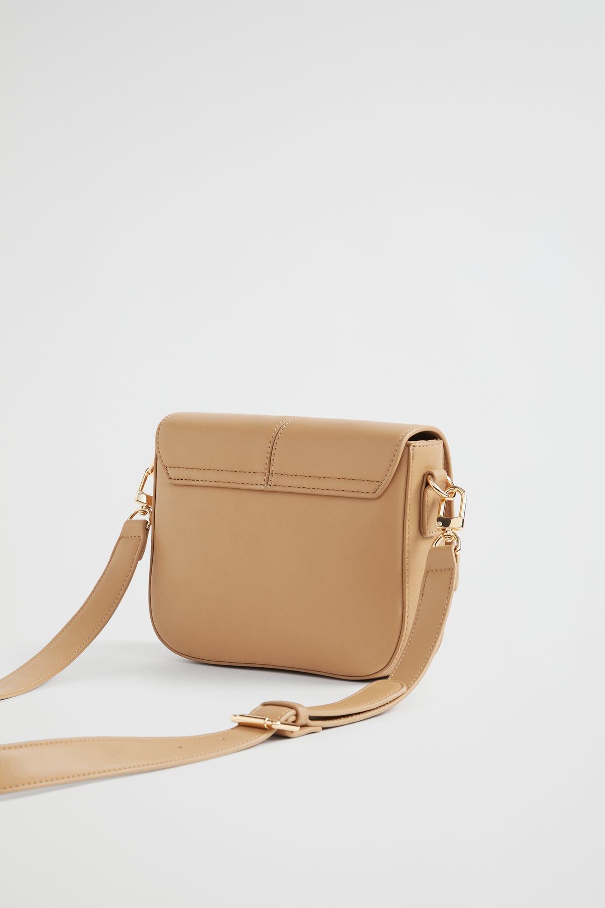 Logo Saddle Bag
