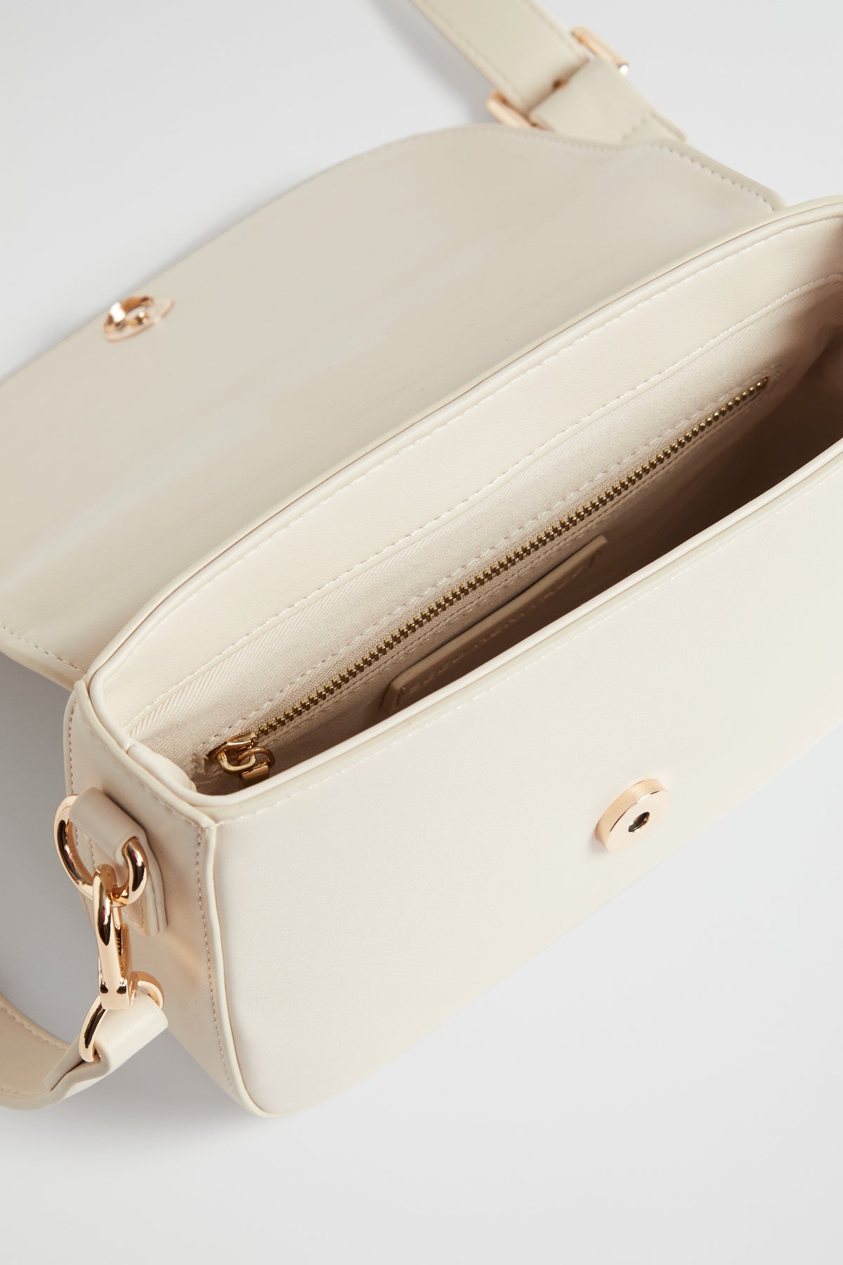 Logo Saddle Bag