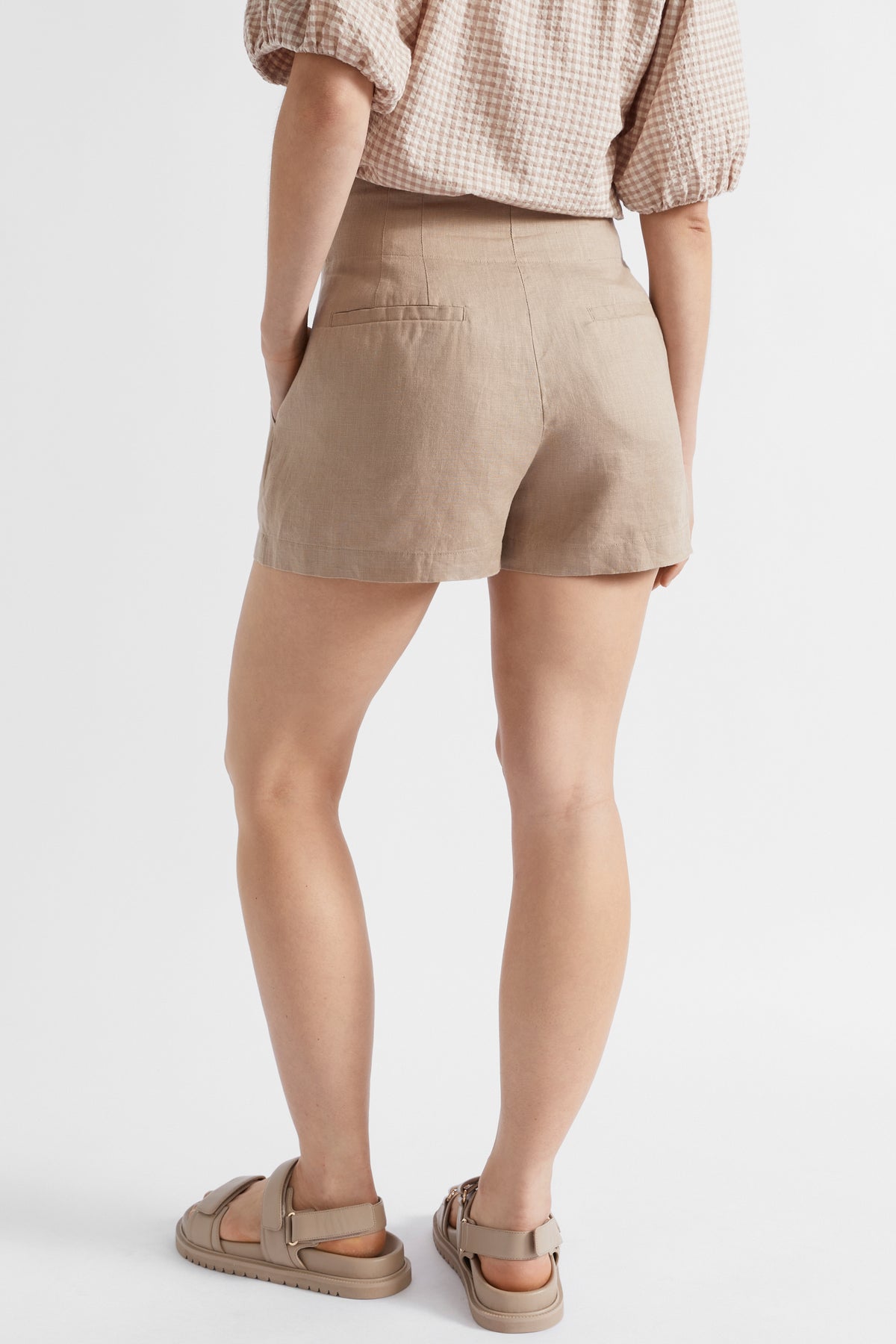 Core Linen Waisted Short