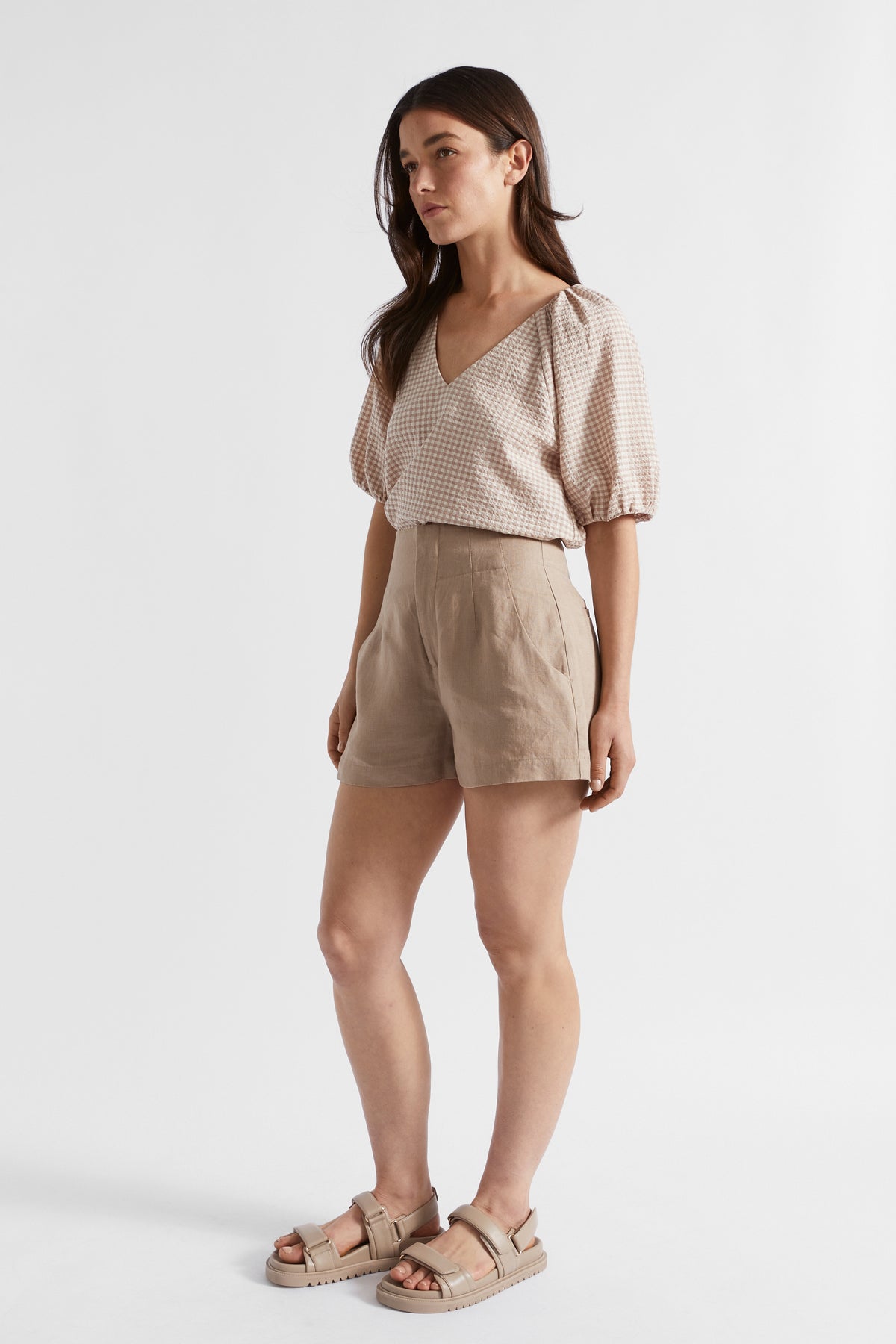 Core Linen Waisted Short