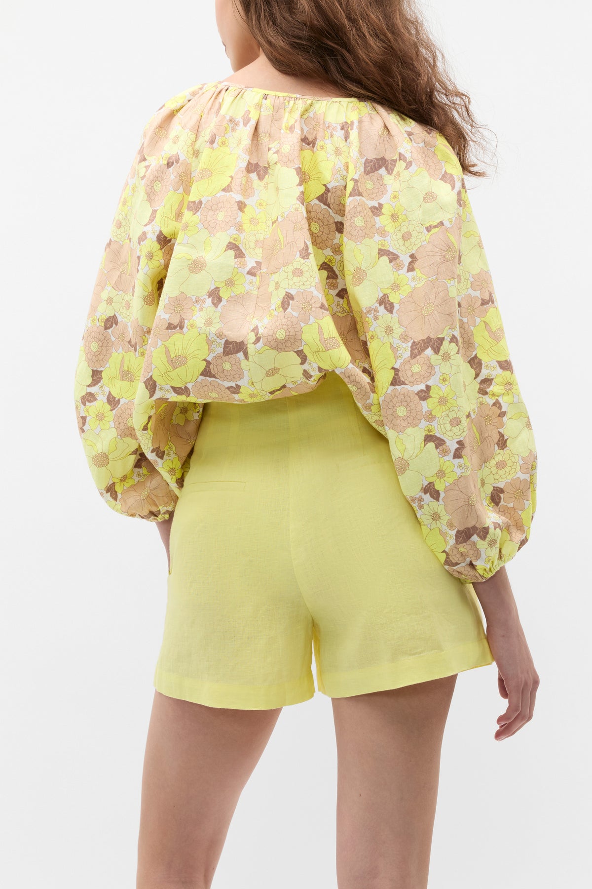 Core Linen Waisted Short