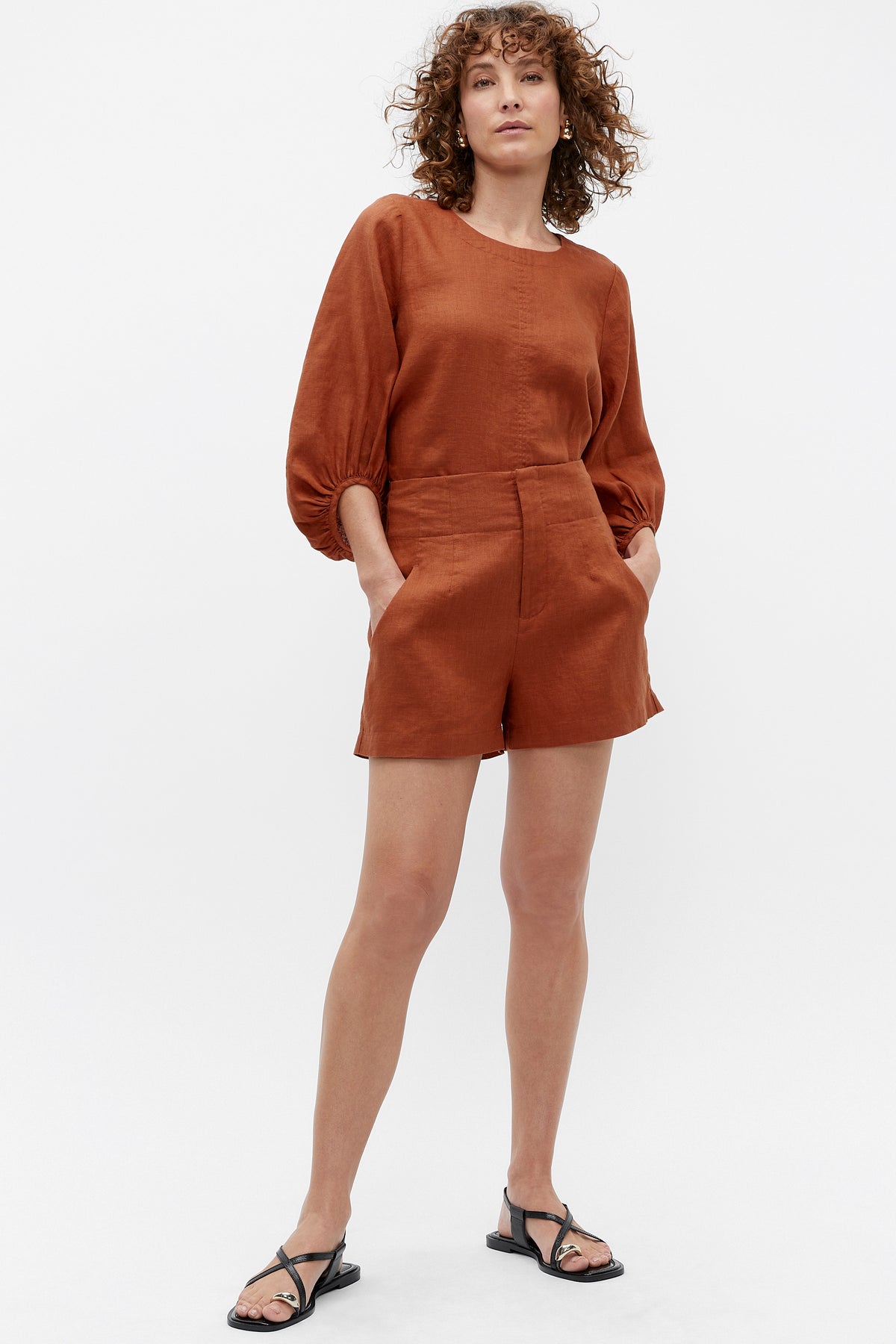 Core Linen Waisted Short