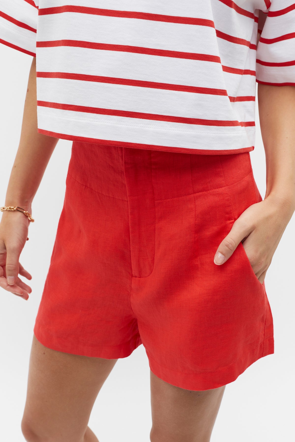 Core Linen Waisted Short