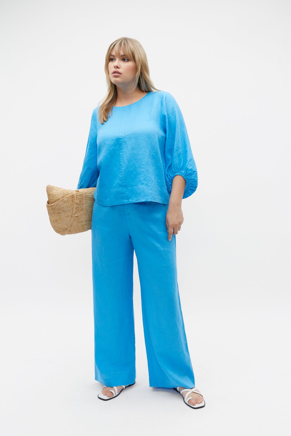 Core Linen Balloon Sleeve Top