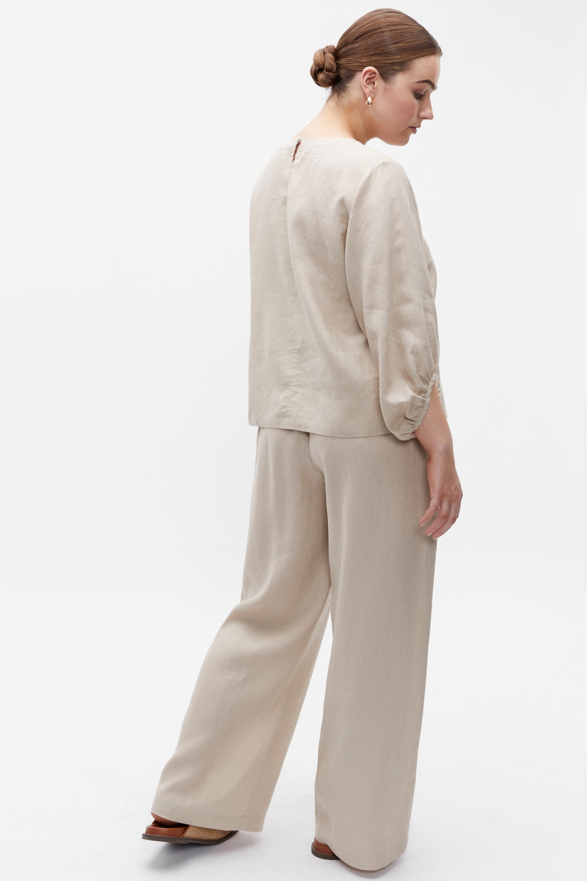 Core Linen Balloon Sleeve Top