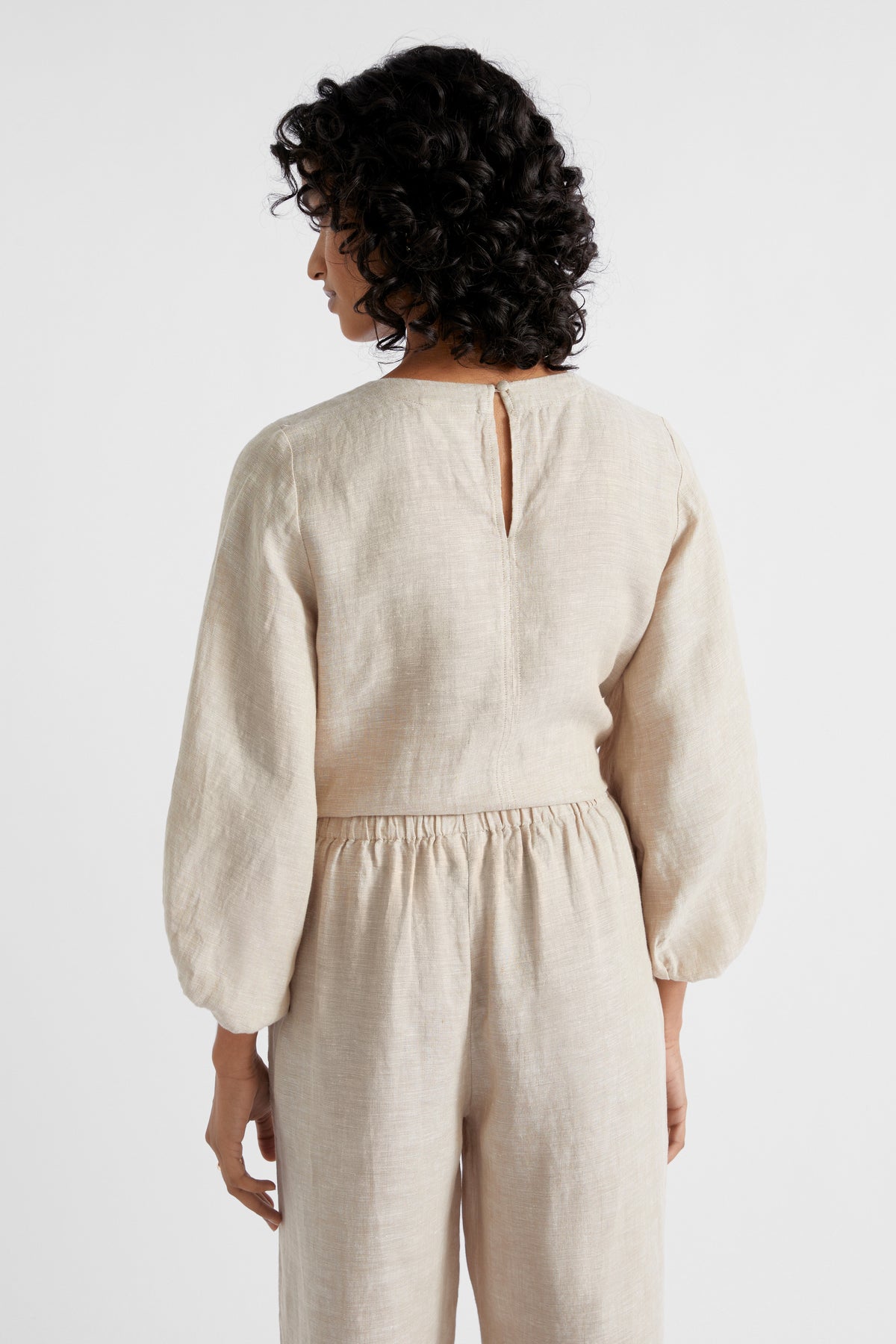 Core Linen Balloon Sleeve Top