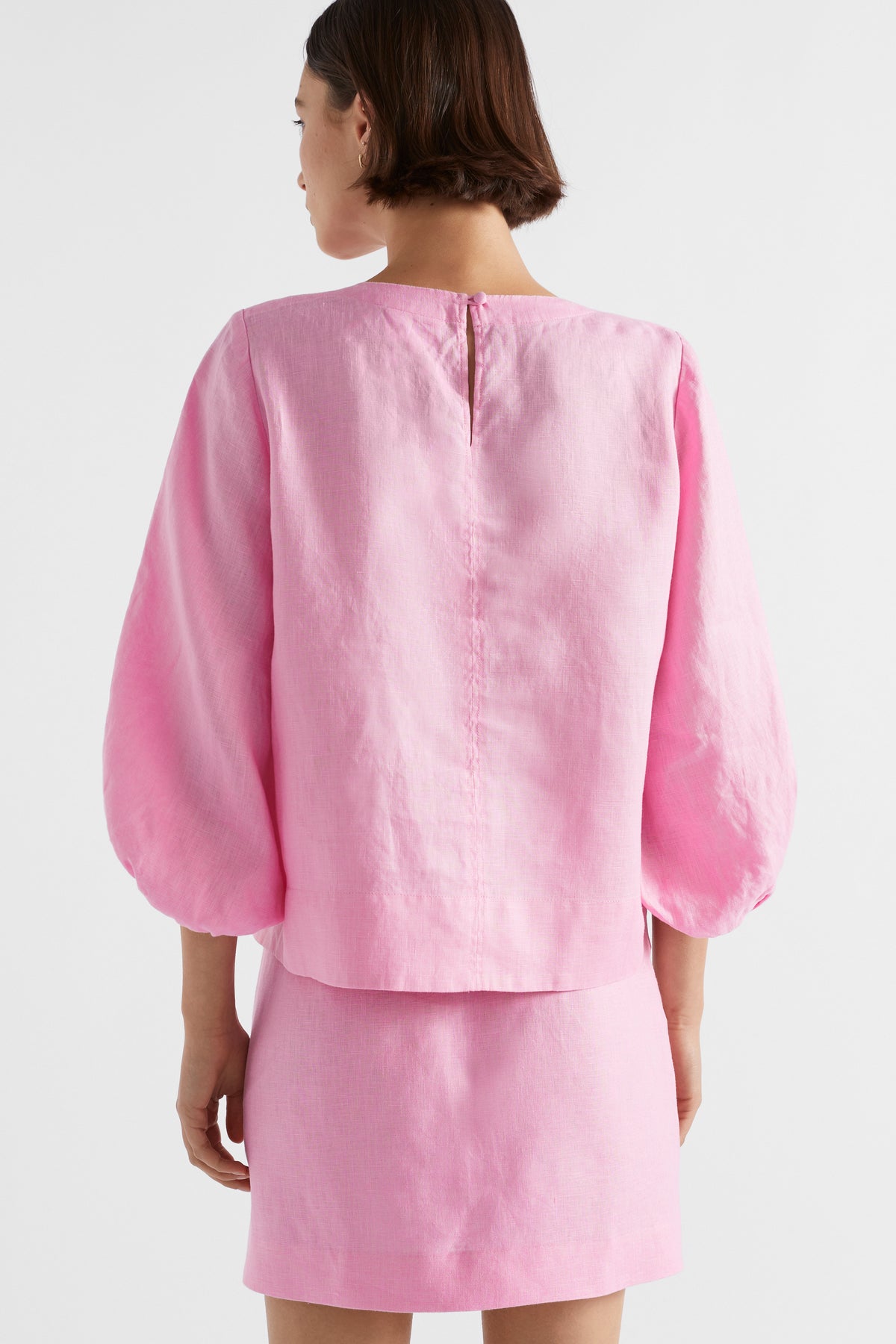 Core Linen Balloon Sleeve Top
