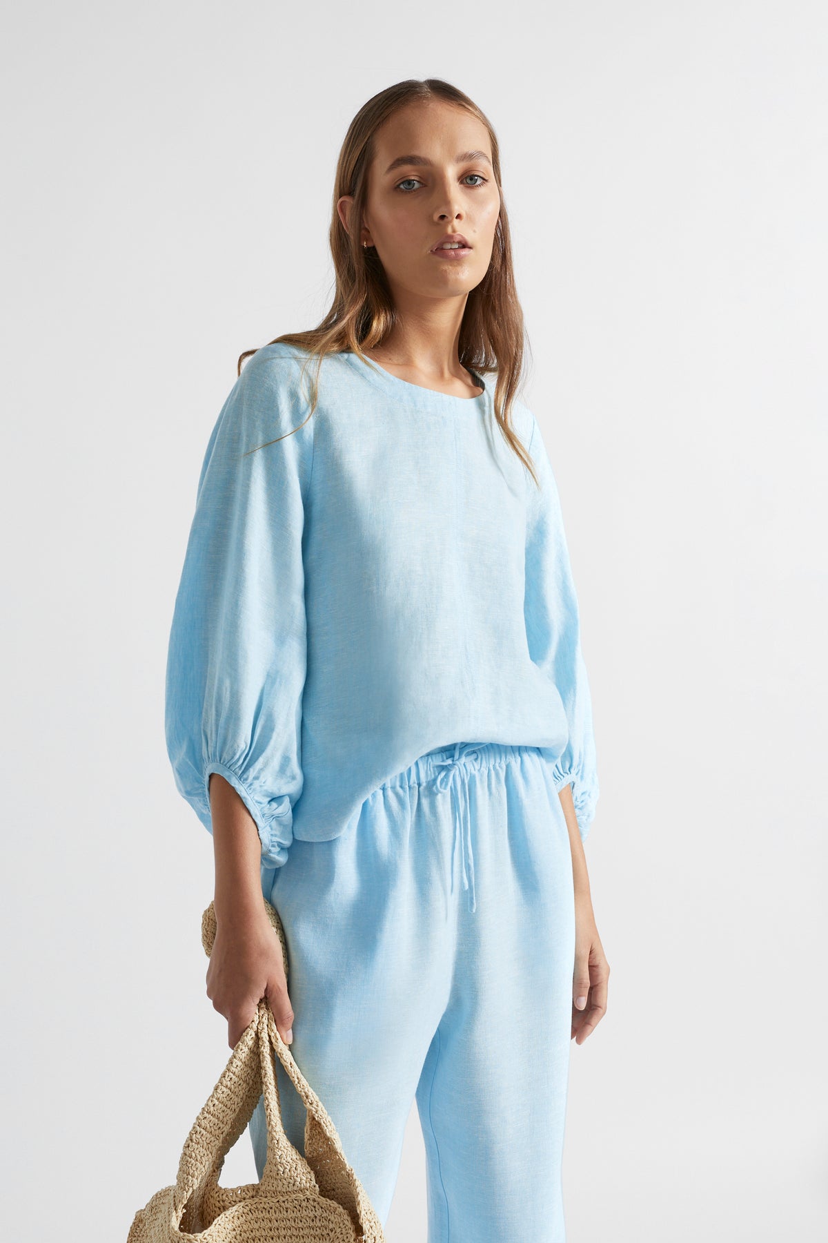 Core Linen Balloon Sleeve Top