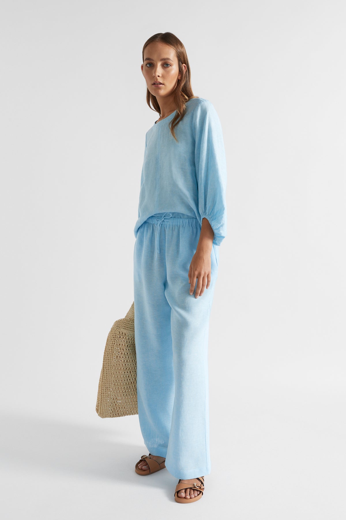 Core Linen Balloon Sleeve Top