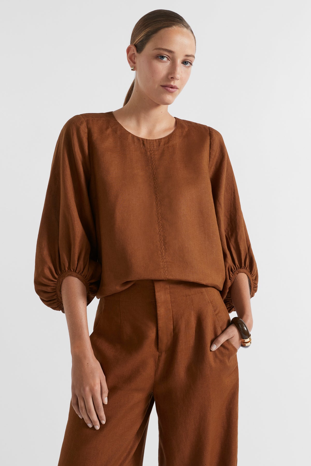 Core Linen Balloon Sleeve Top