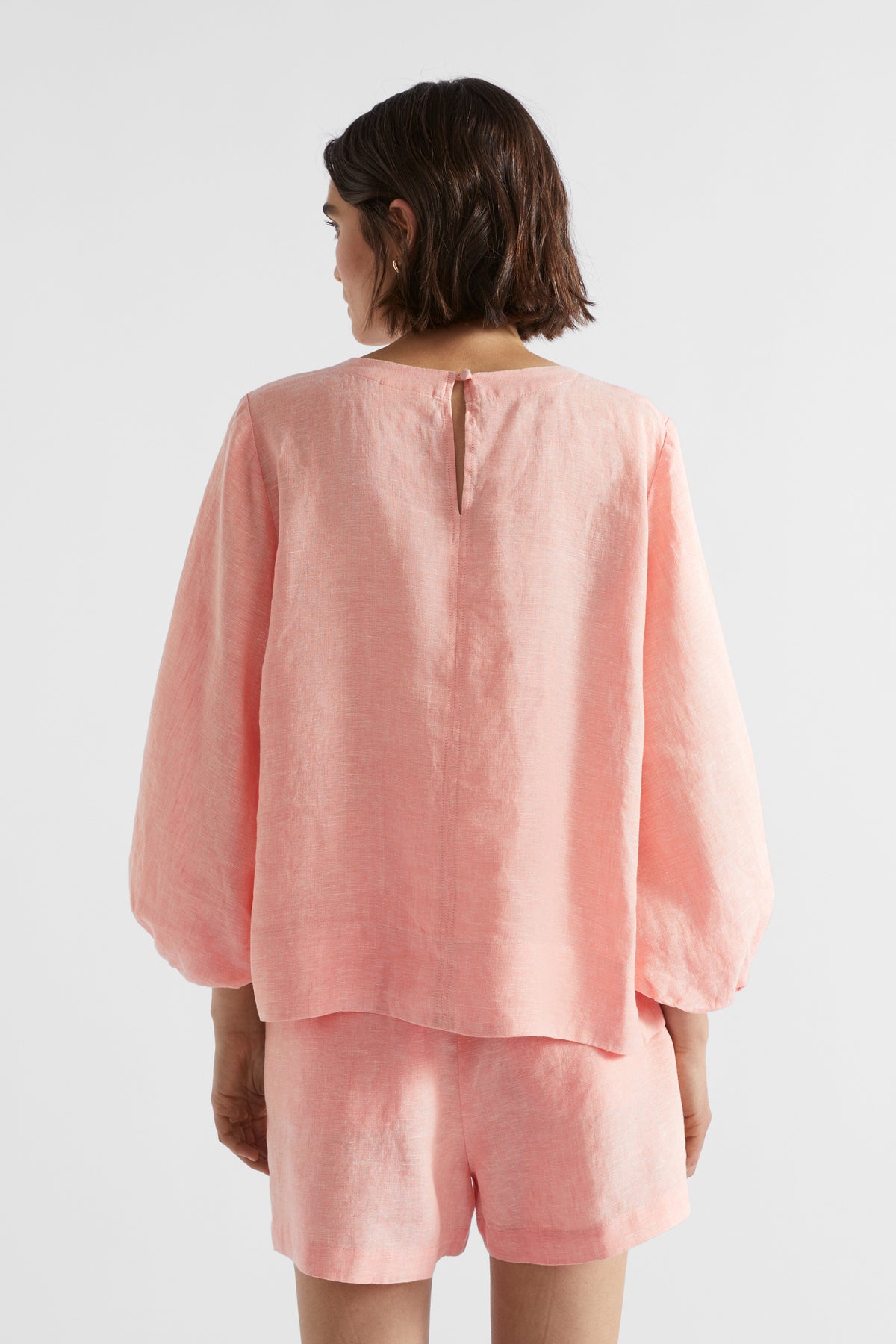 Core Linen Balloon Sleeve Top