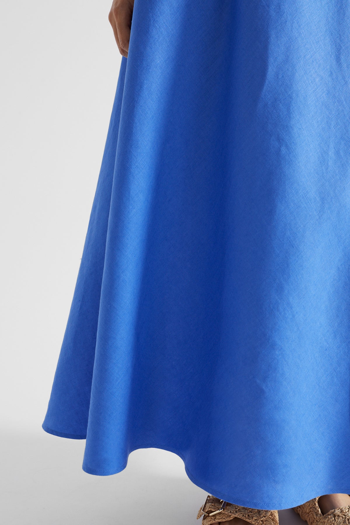 Core Linen Maxi Skirt