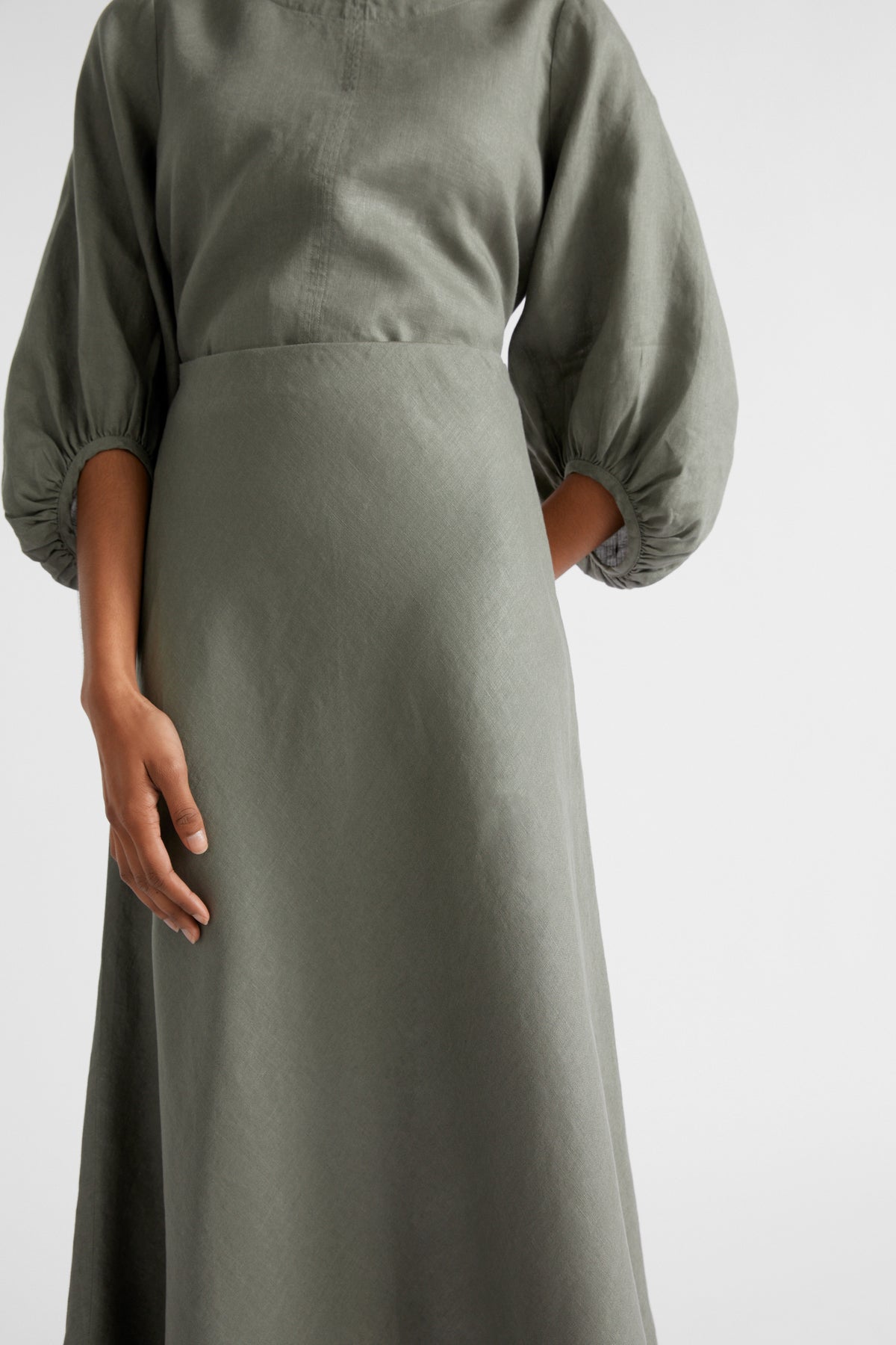 Core Linen Maxi Skirt