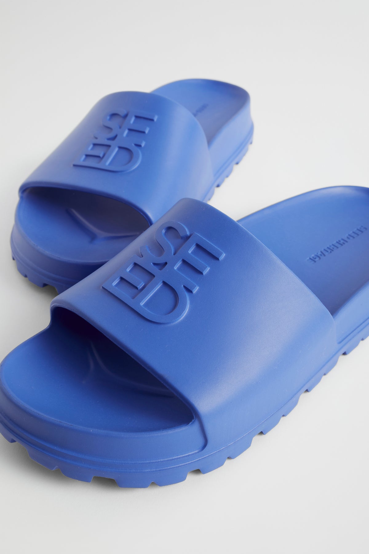Quad Logo Slide