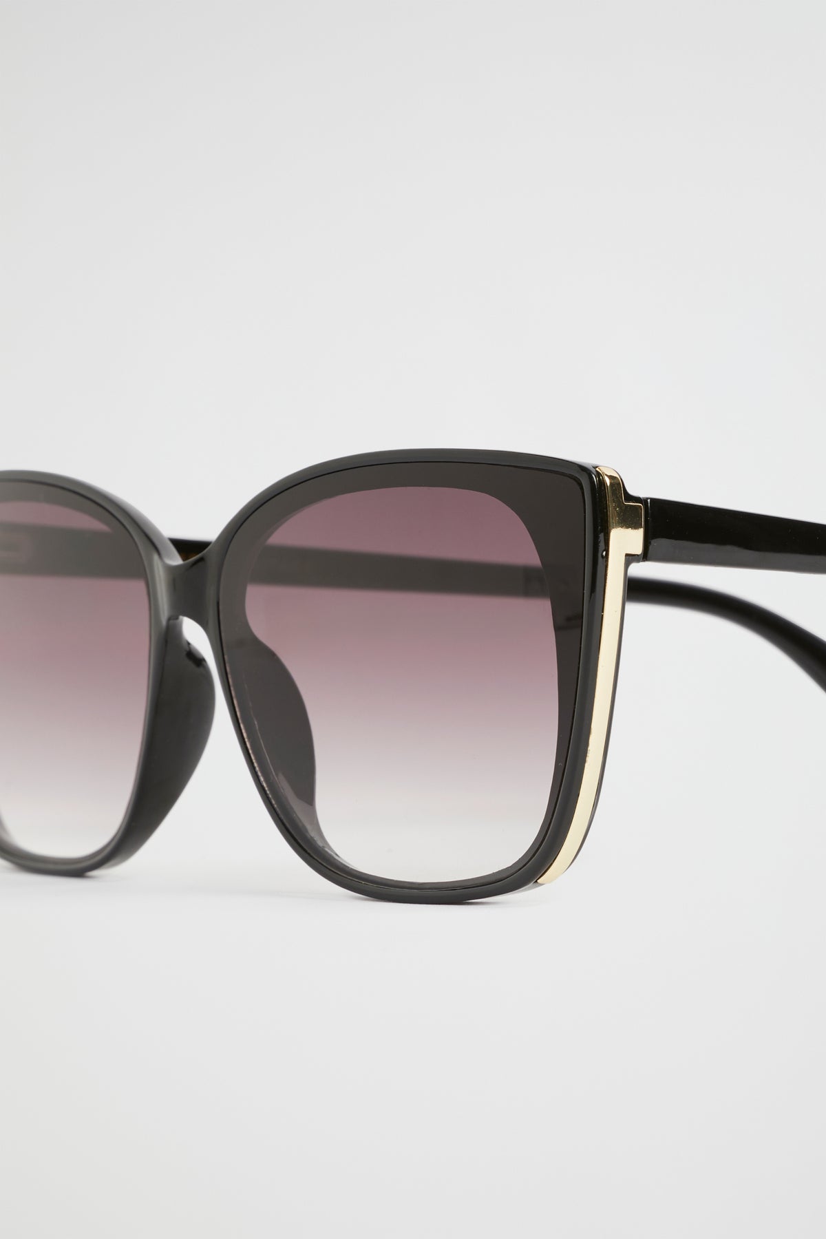 Hannah D Frame Sunglasses