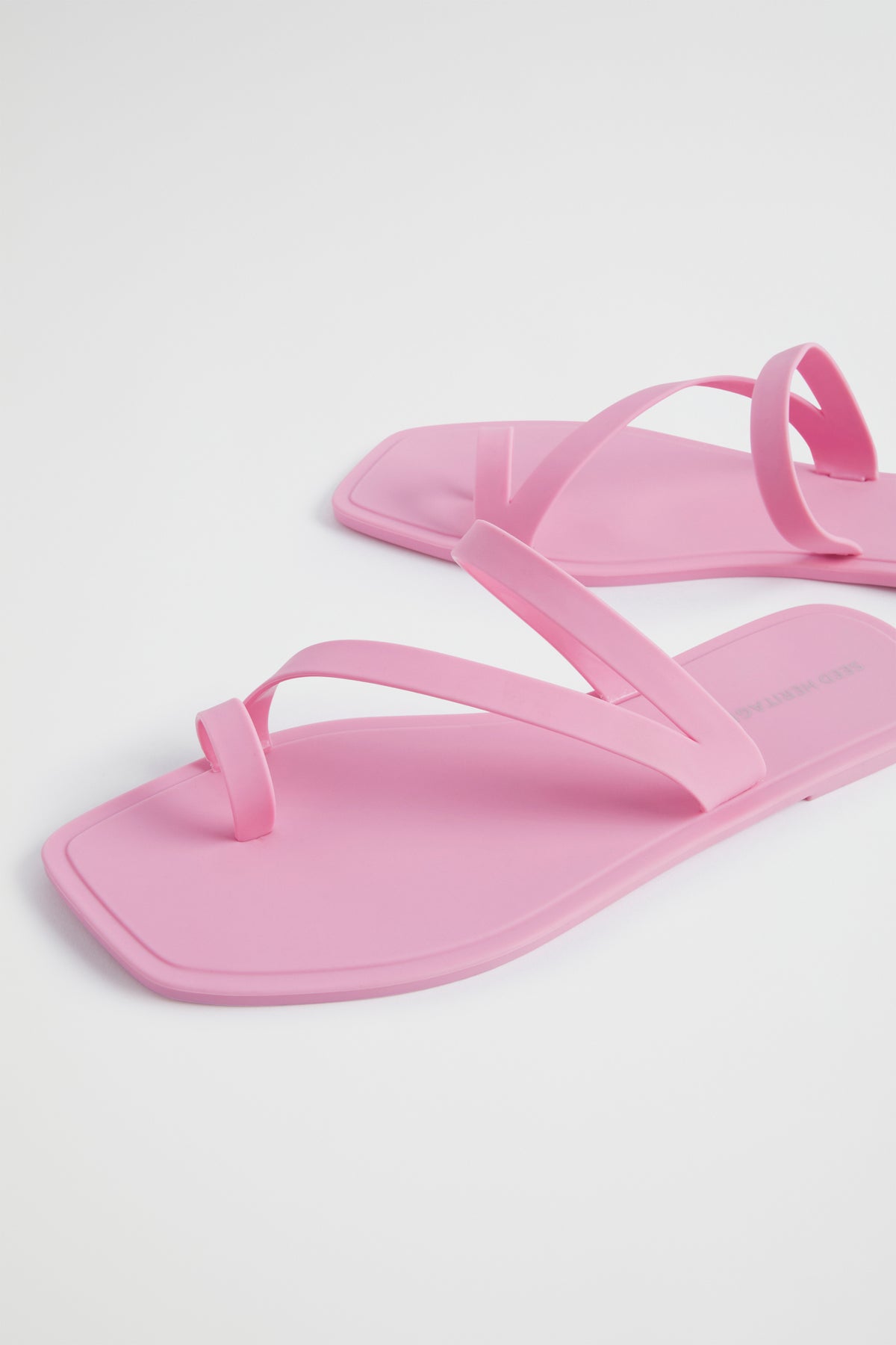 Asymmetric Jelly Slide