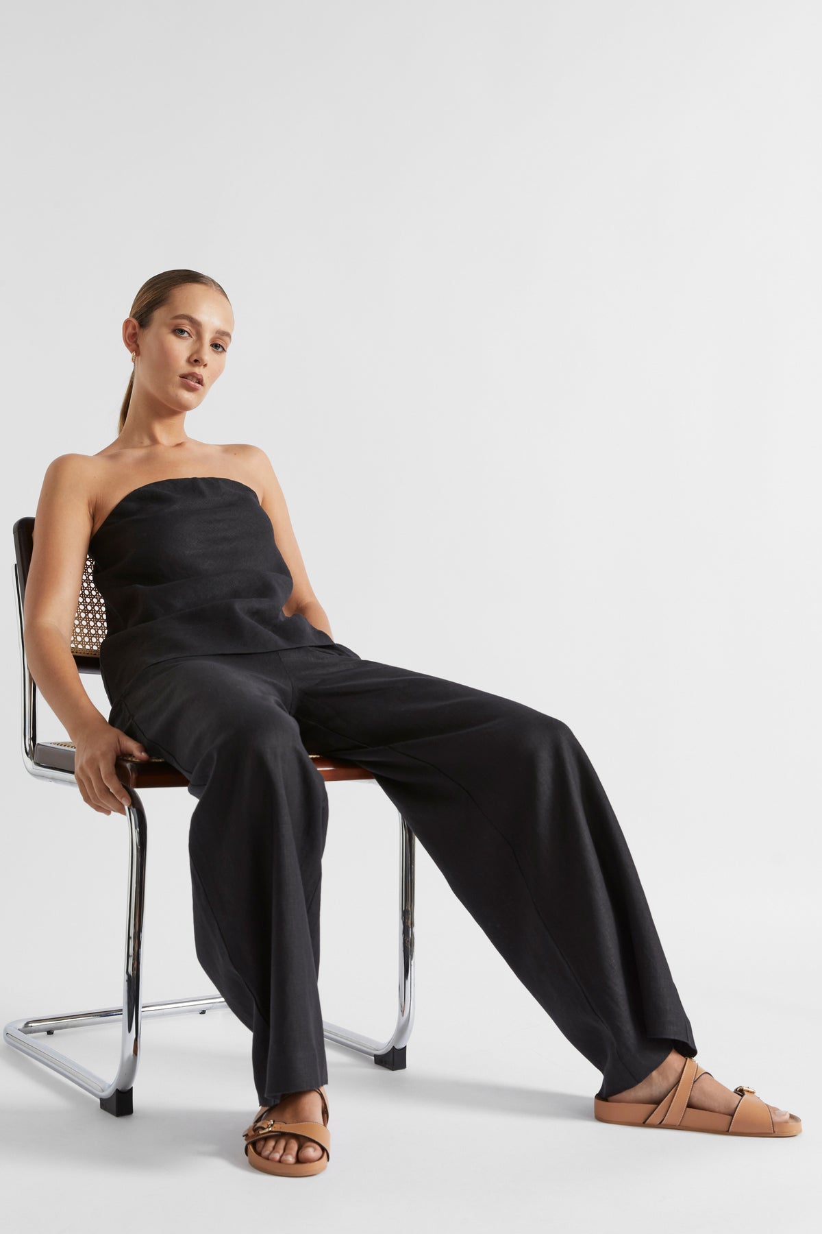 Core Linen Strapless Top