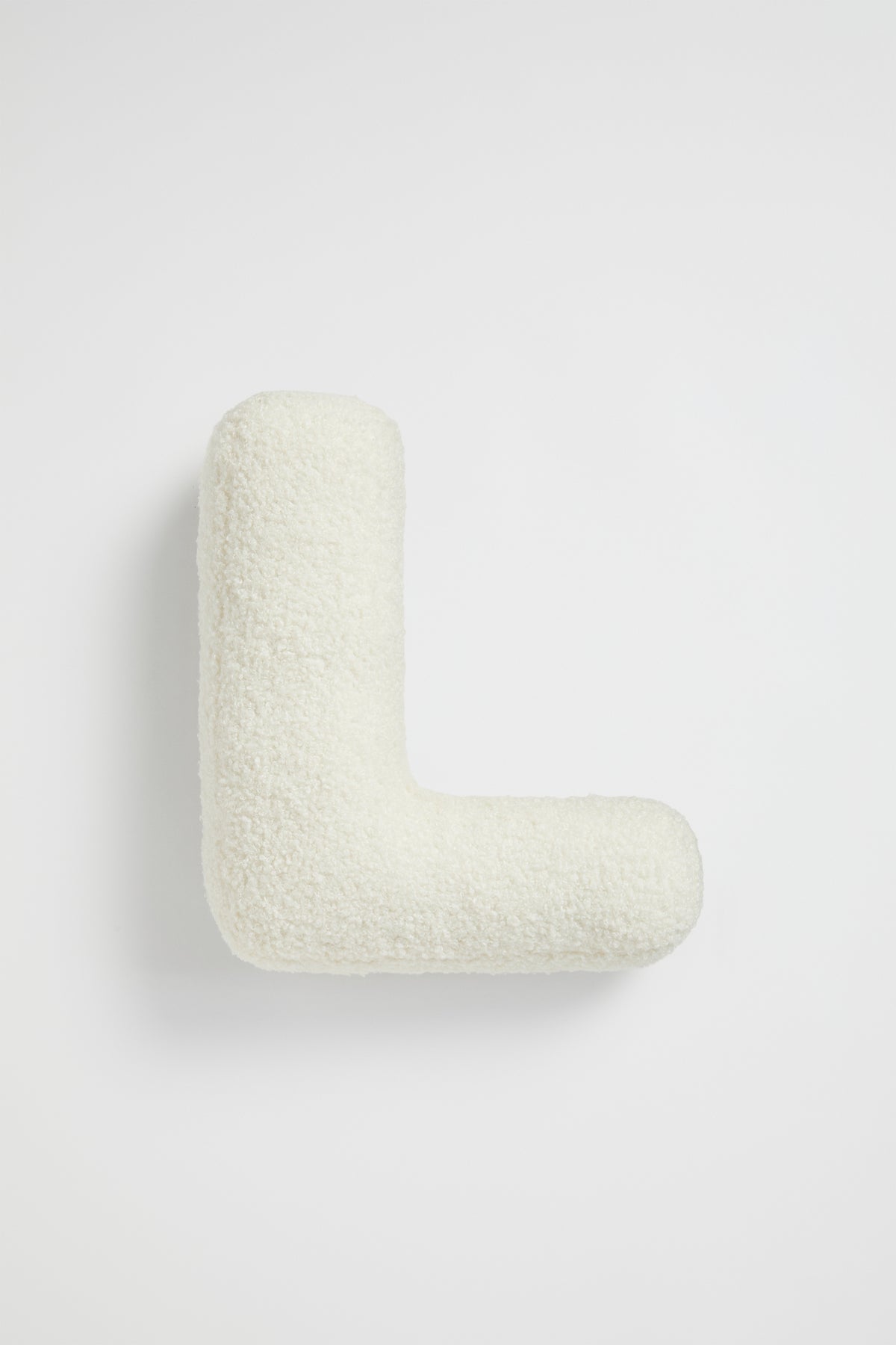 Teddy Initial Cushion Creme