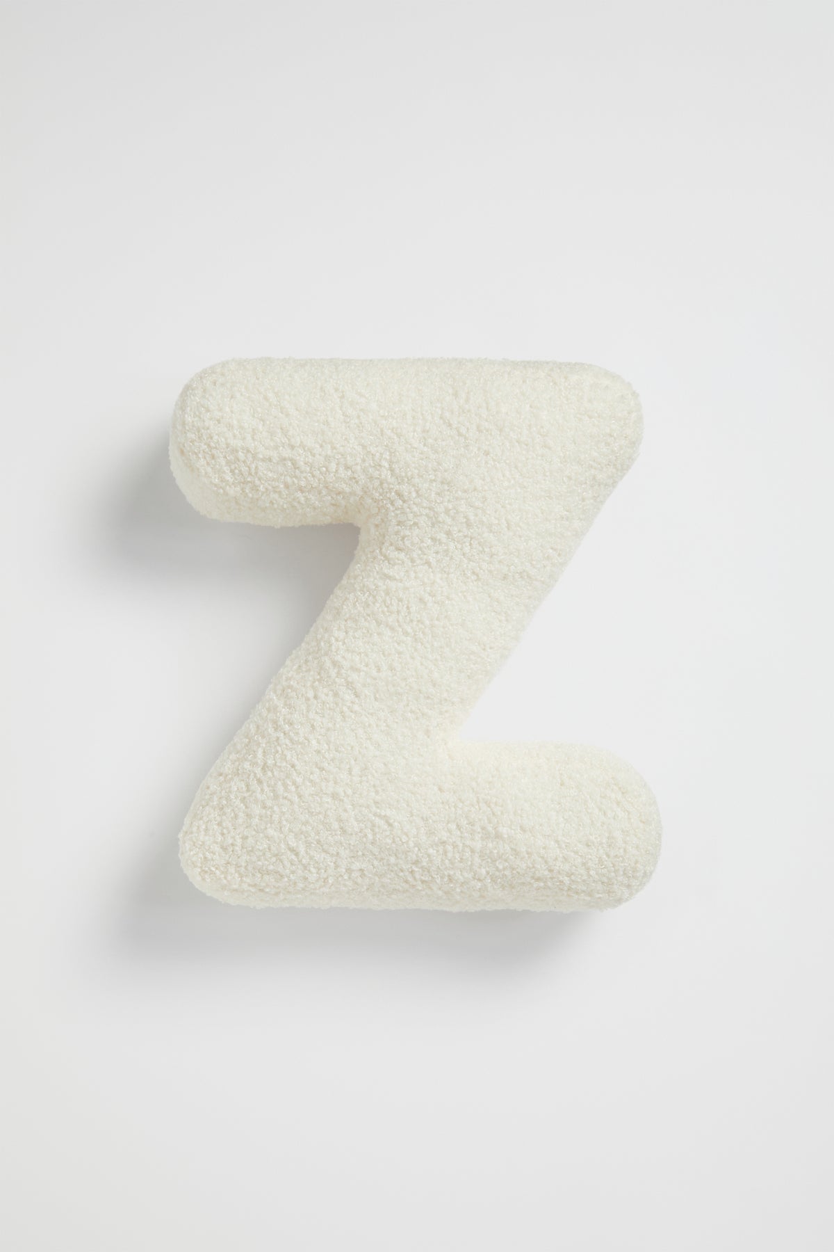 Teddy Initial Cushion Creme