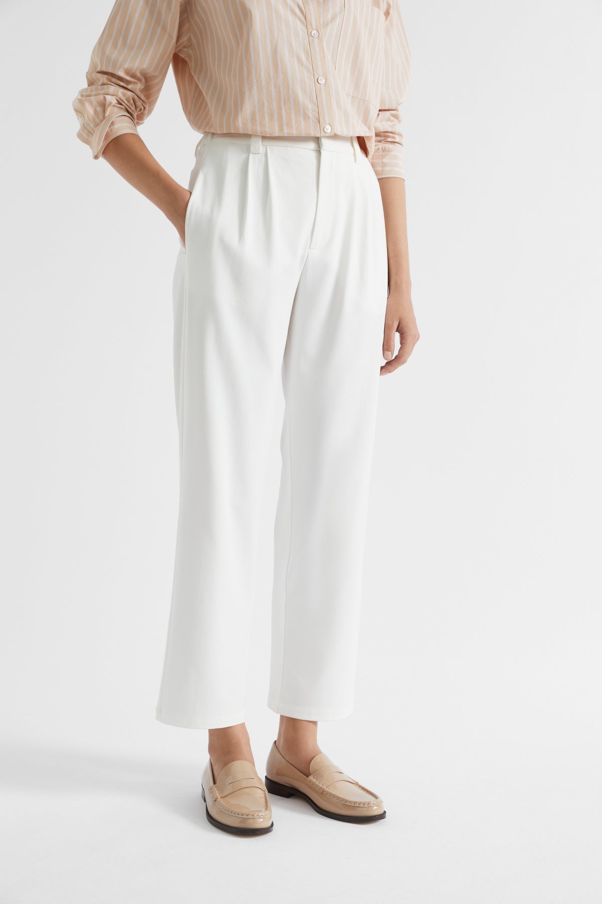 Pleat Front Pant