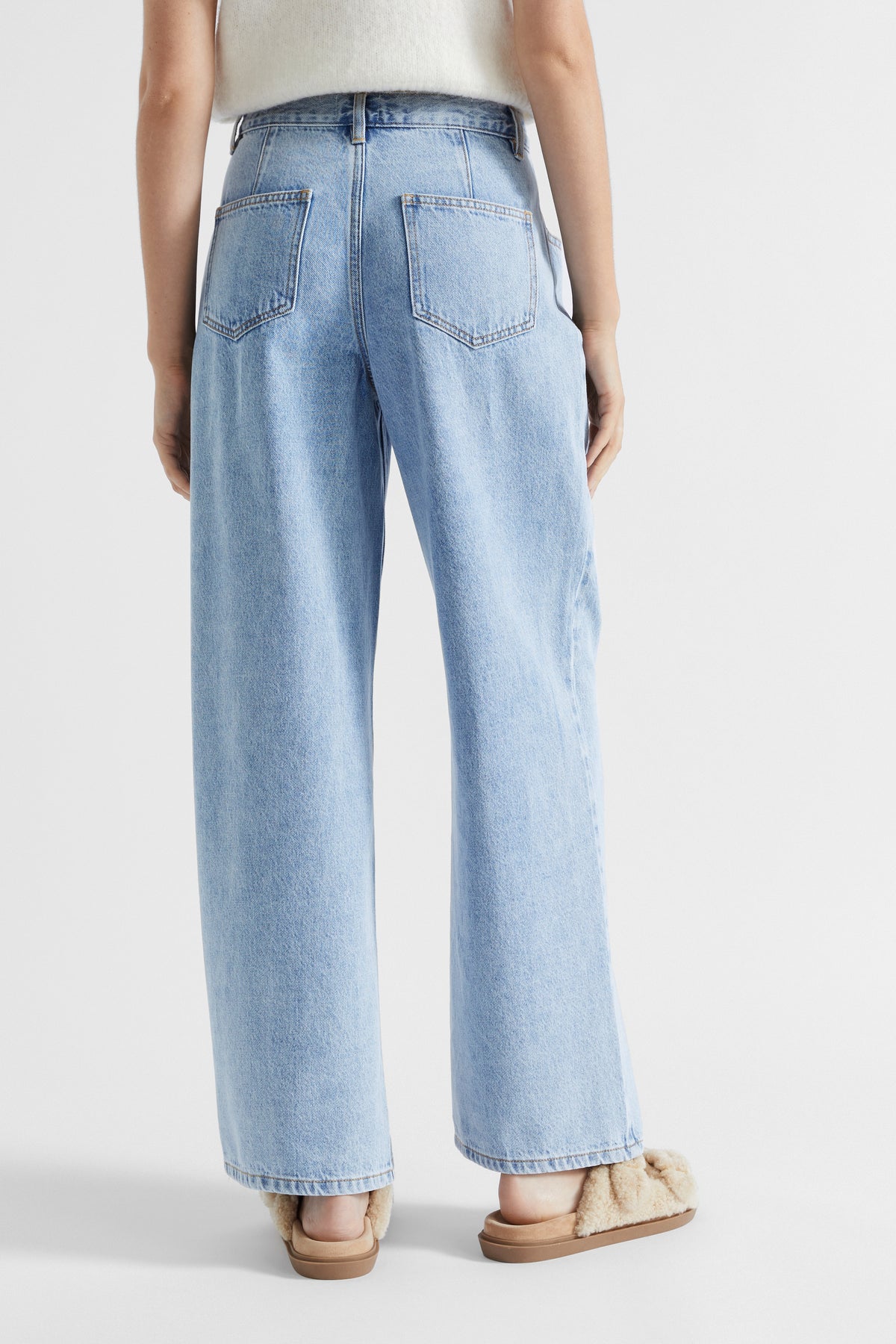 Pinch Waist Baggy Wide Leg Jean