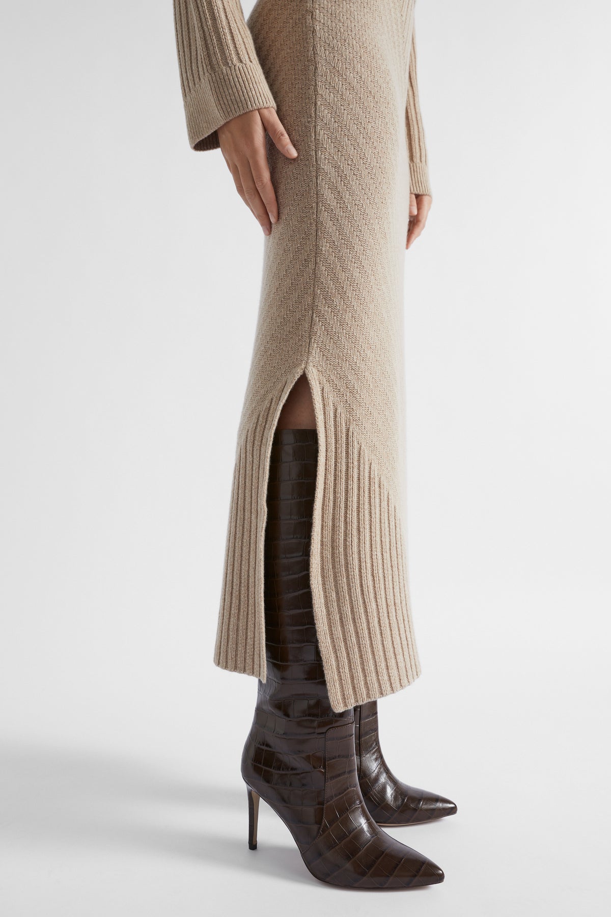Diagonal Rib Skirt