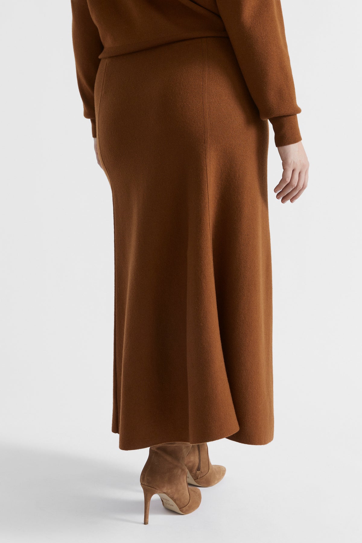 Relaxed Knit Skirt