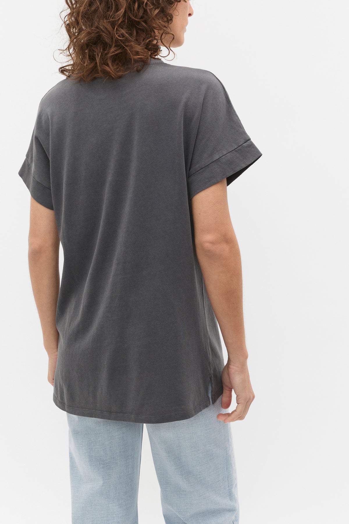 Core Longline Tee