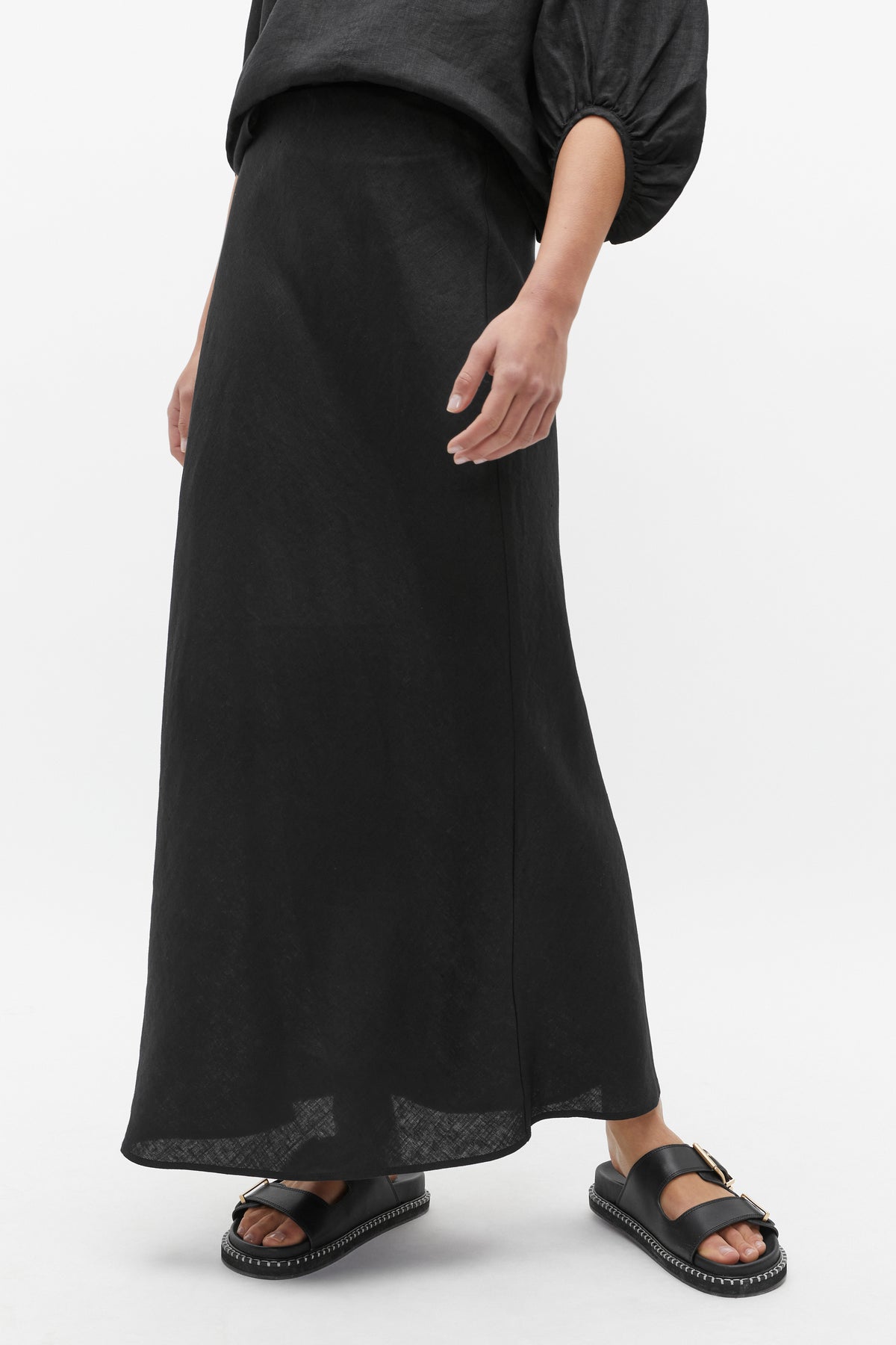 Core Linen Skirt