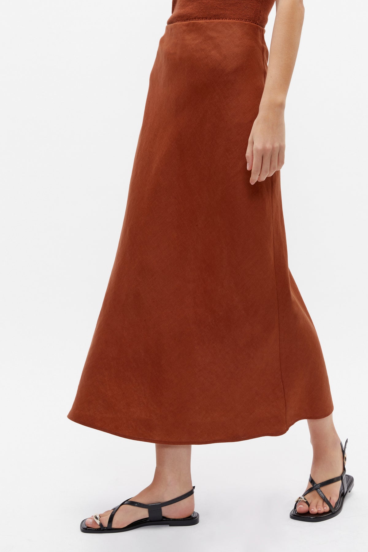 Core Linen Skirt
