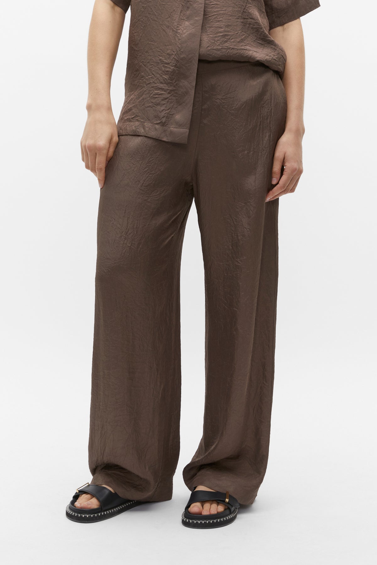 Textured Satin Elasticated Pant