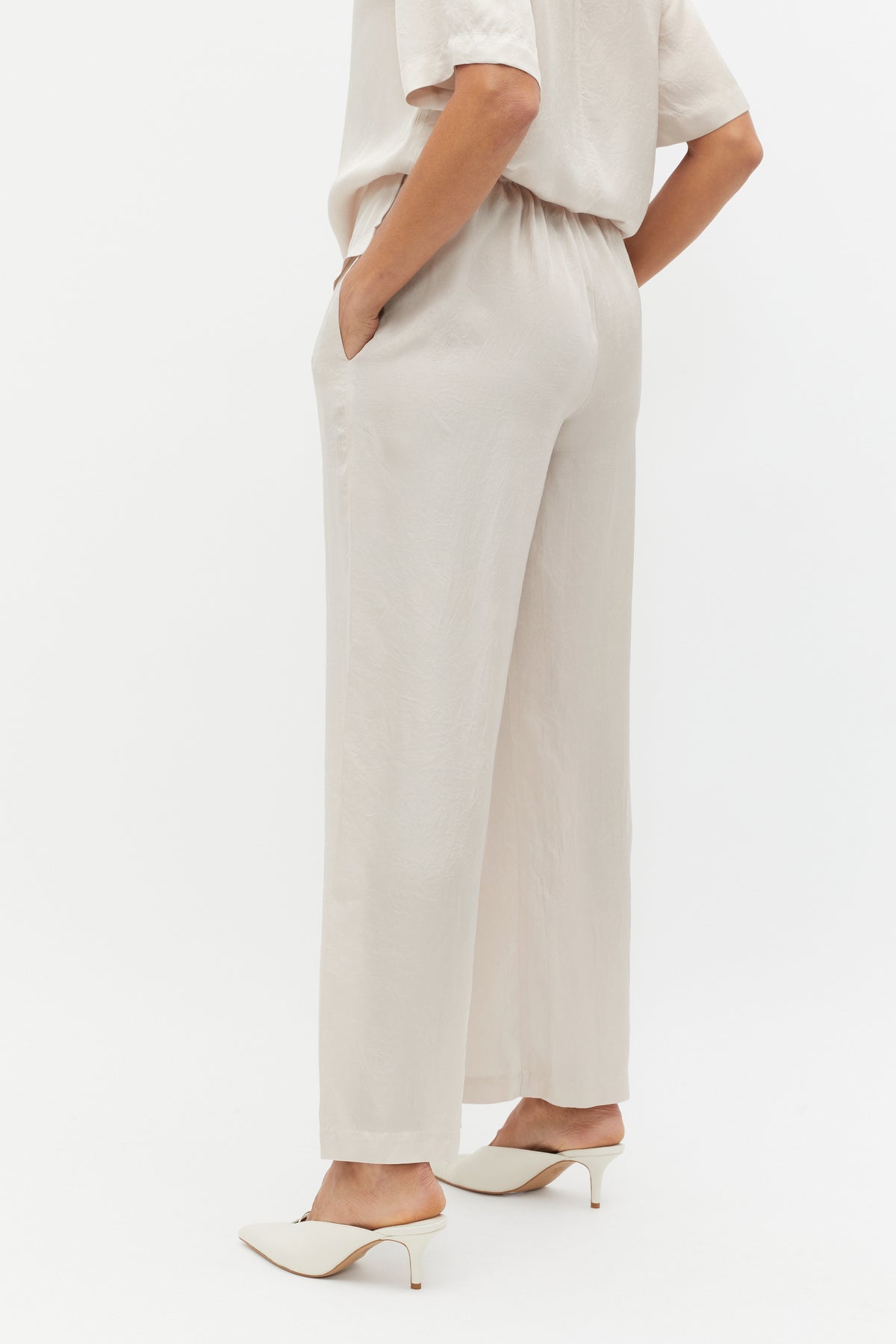 Textured Satin Elasticated Pant