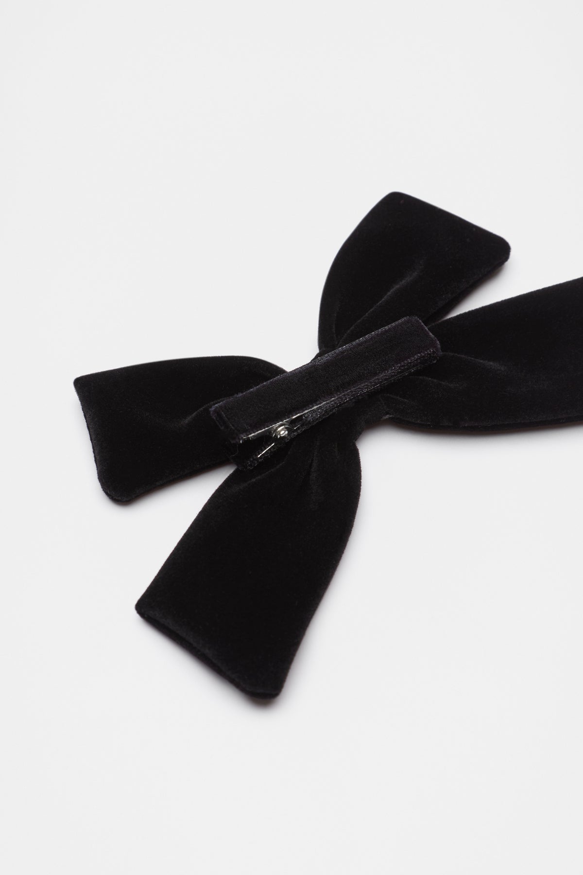 Large Velvet Bow Duck Clip
