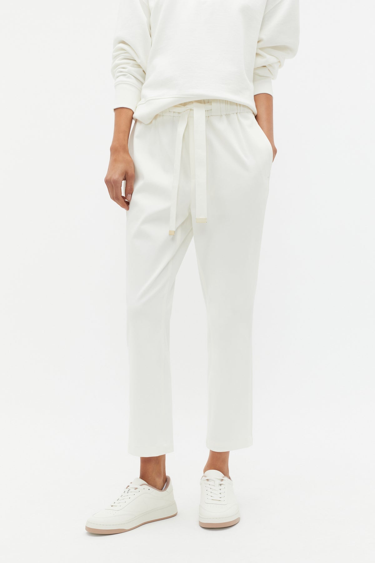 Tapered Leg Tie Pant