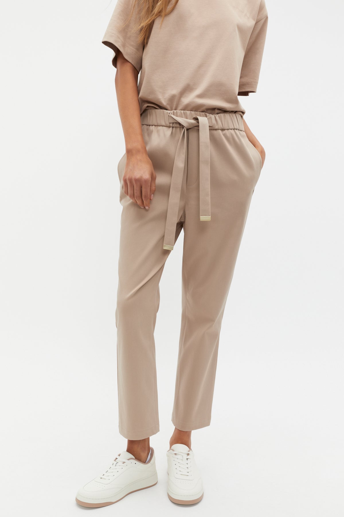 Tapered Leg Tie Pant