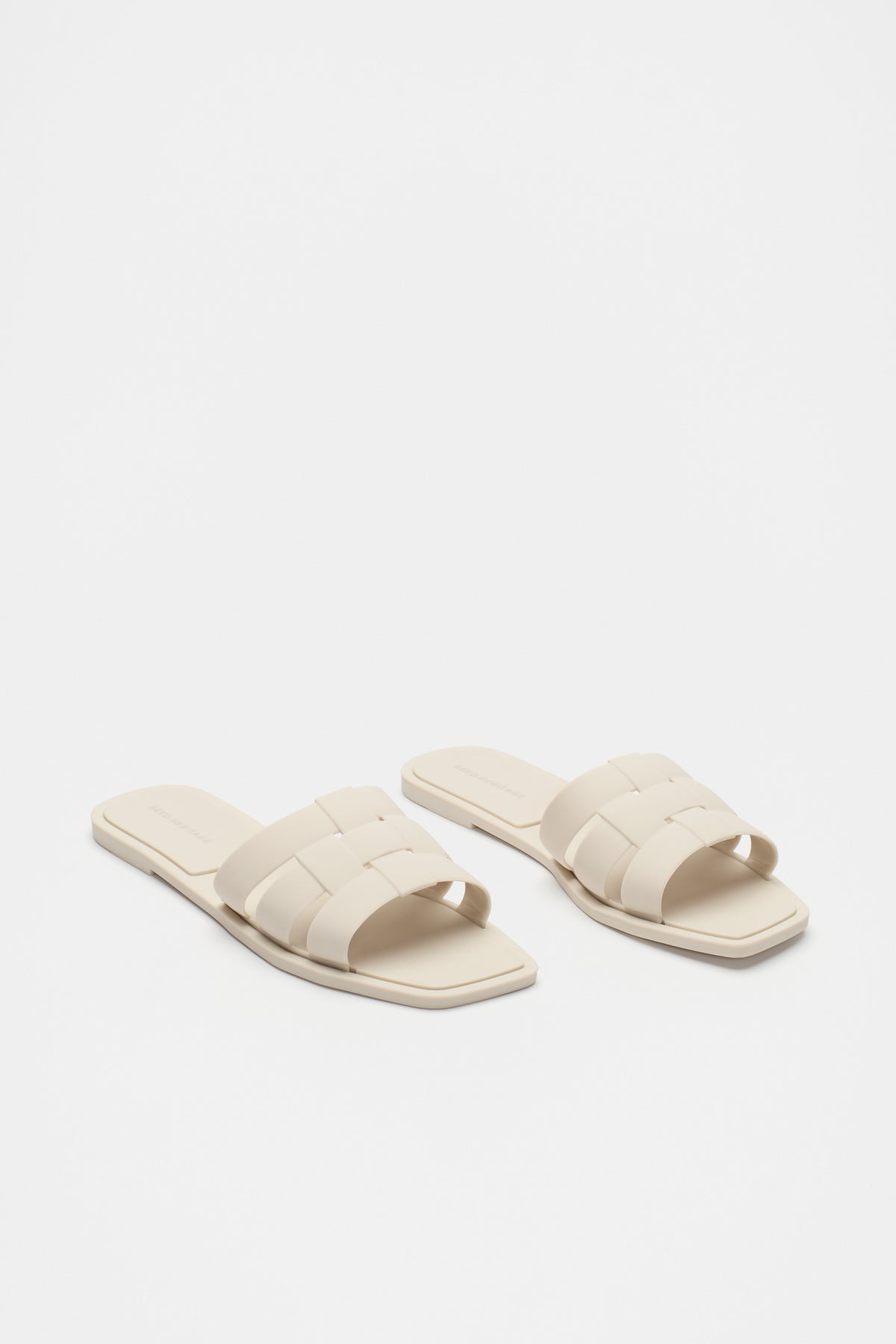 Woven Moulded Slide