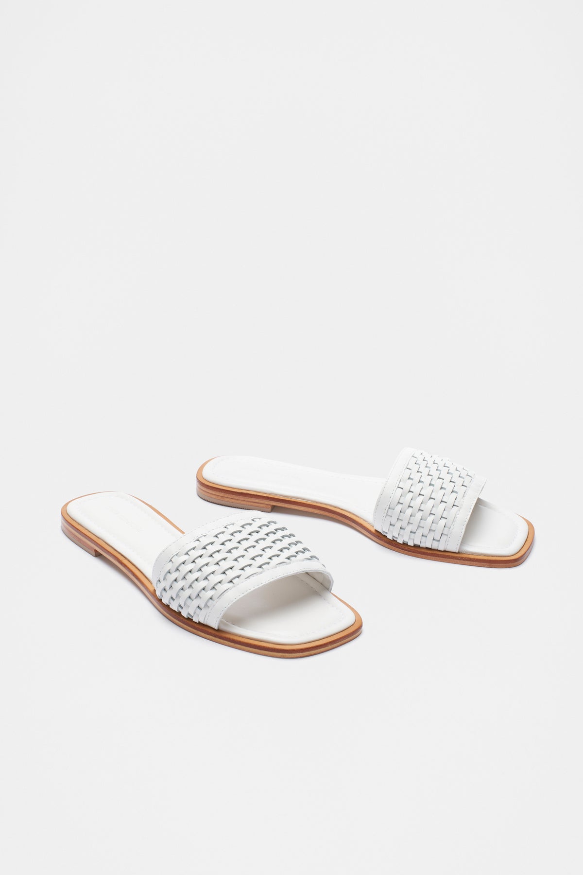 Holly Woven Slide