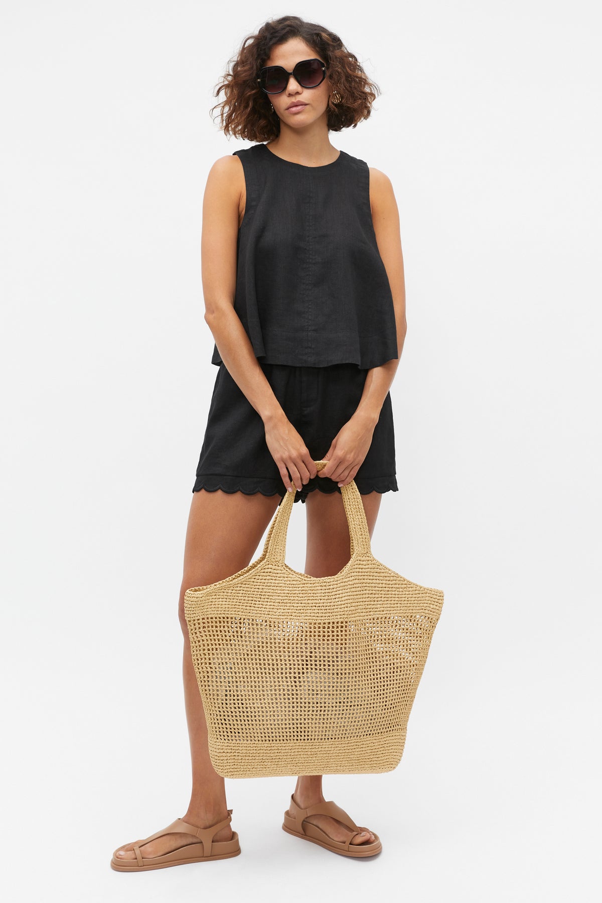 Scallop Hem Paperbag Short