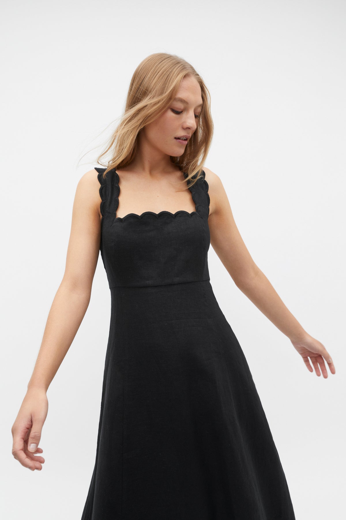 Scallop Swing Midi Dress